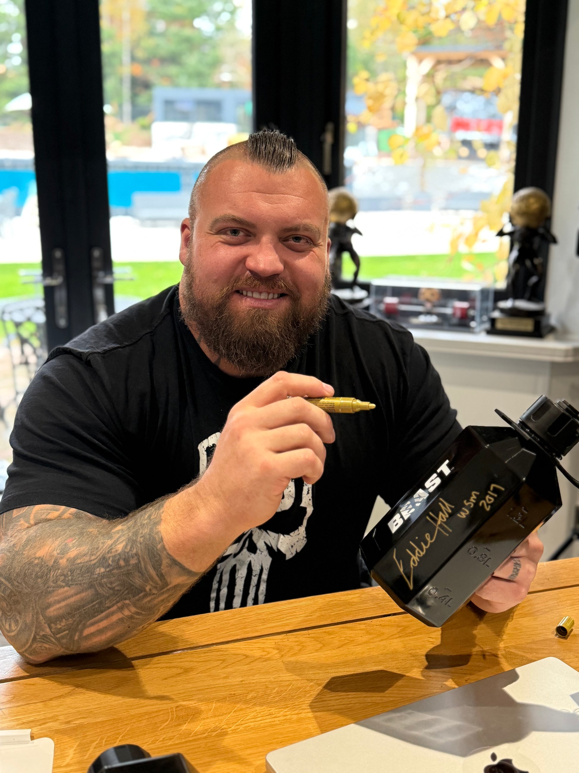 Signed Eddie “The Beast” Hall – Alpha Bottle XL – BEAST Edition