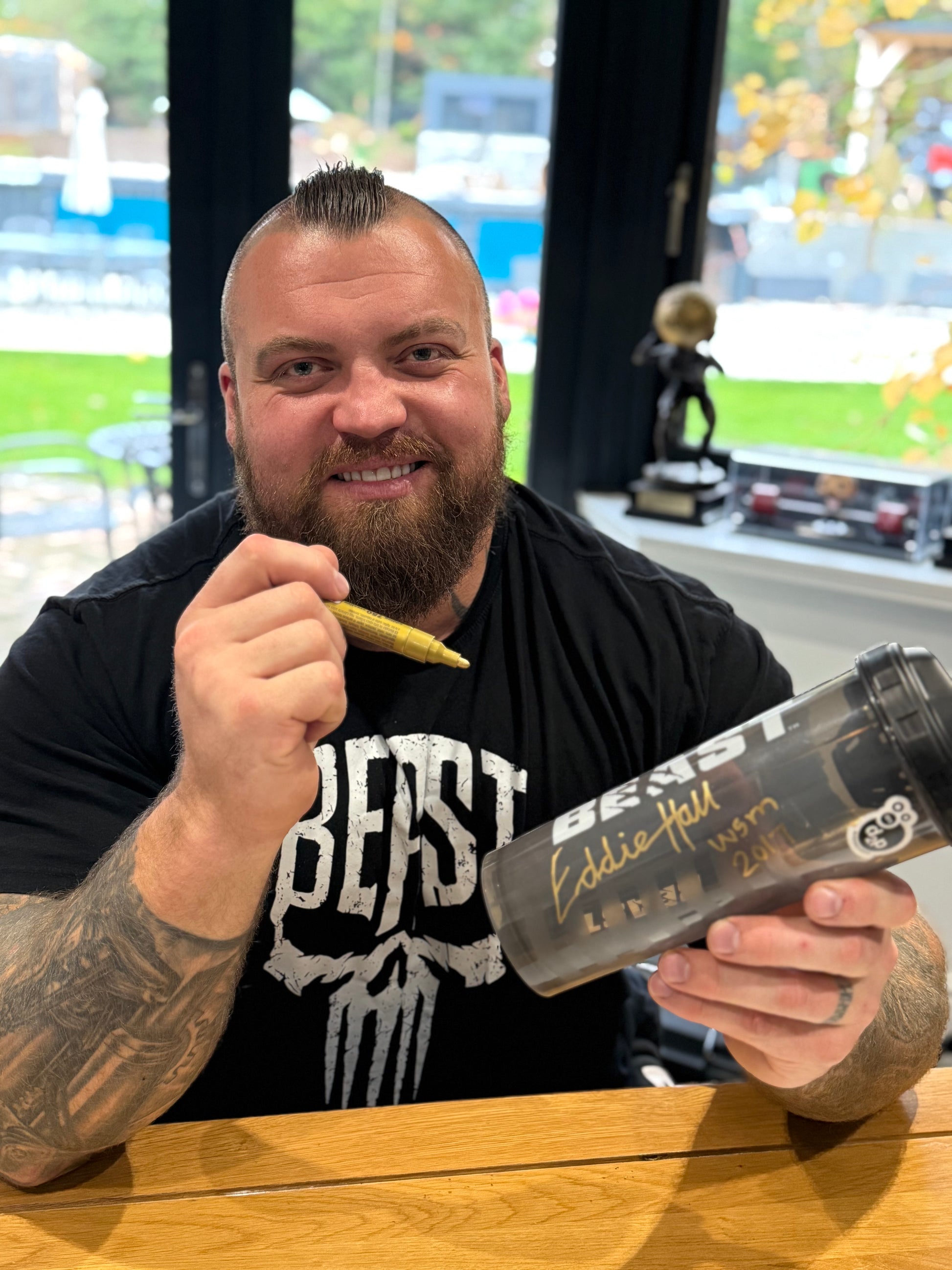 ALPHA BOTTLE 1000 V2 ‘BEAST’ EDITION – ANTI-BACTERIAL SHAKER – SIGNED!