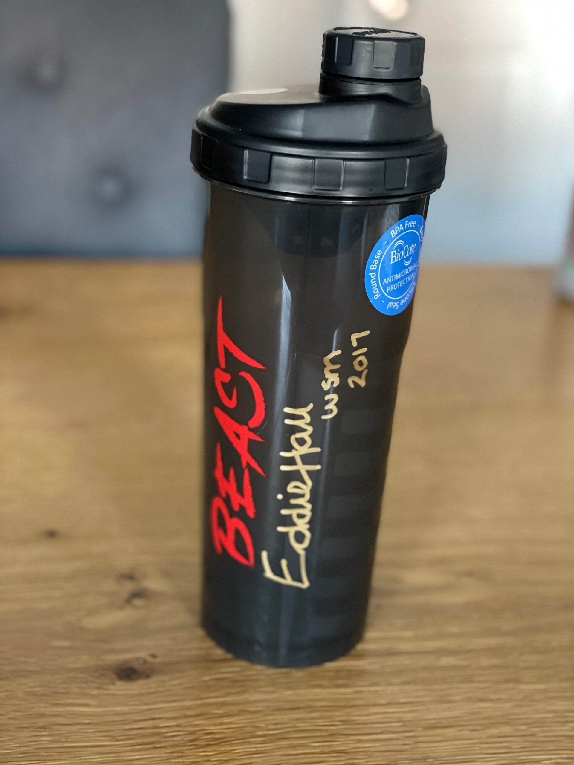 ALPHA BOTTLE 1000 V2 ‘BEAST’ EDITION – ANTI-BACTERIAL SHAKER – SIGNED!